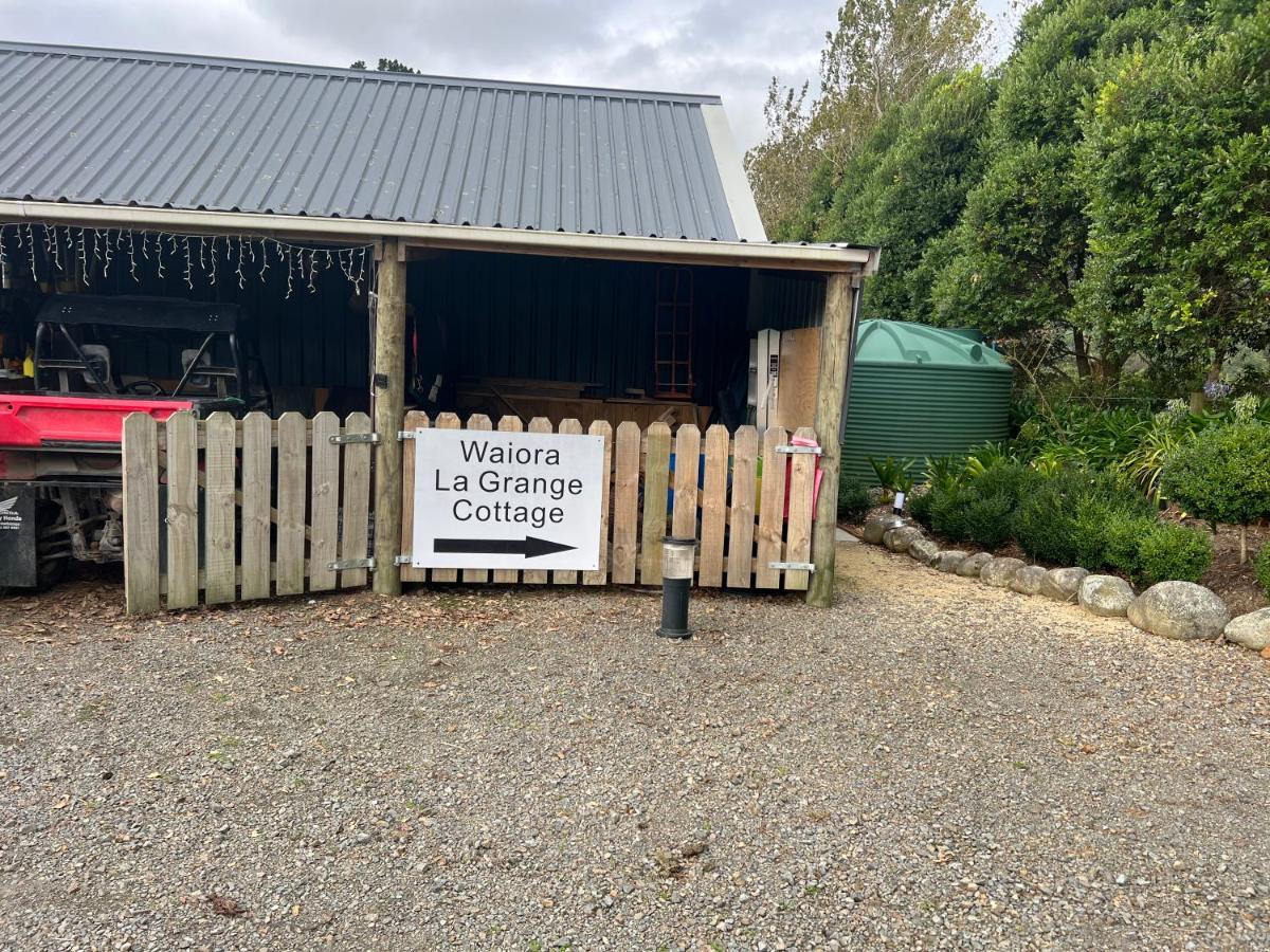 Waiora La Grange Cottage Otaki Exterior foto